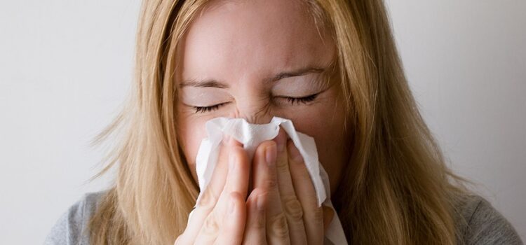 woman, sneeze, blowing nose-698919.jpg